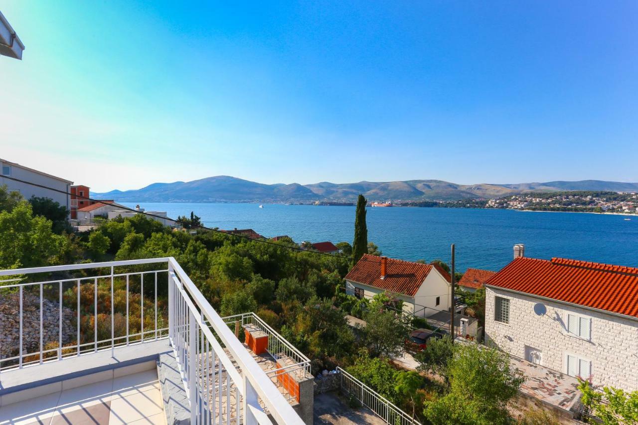 Villa Uno Trogir Exterior photo