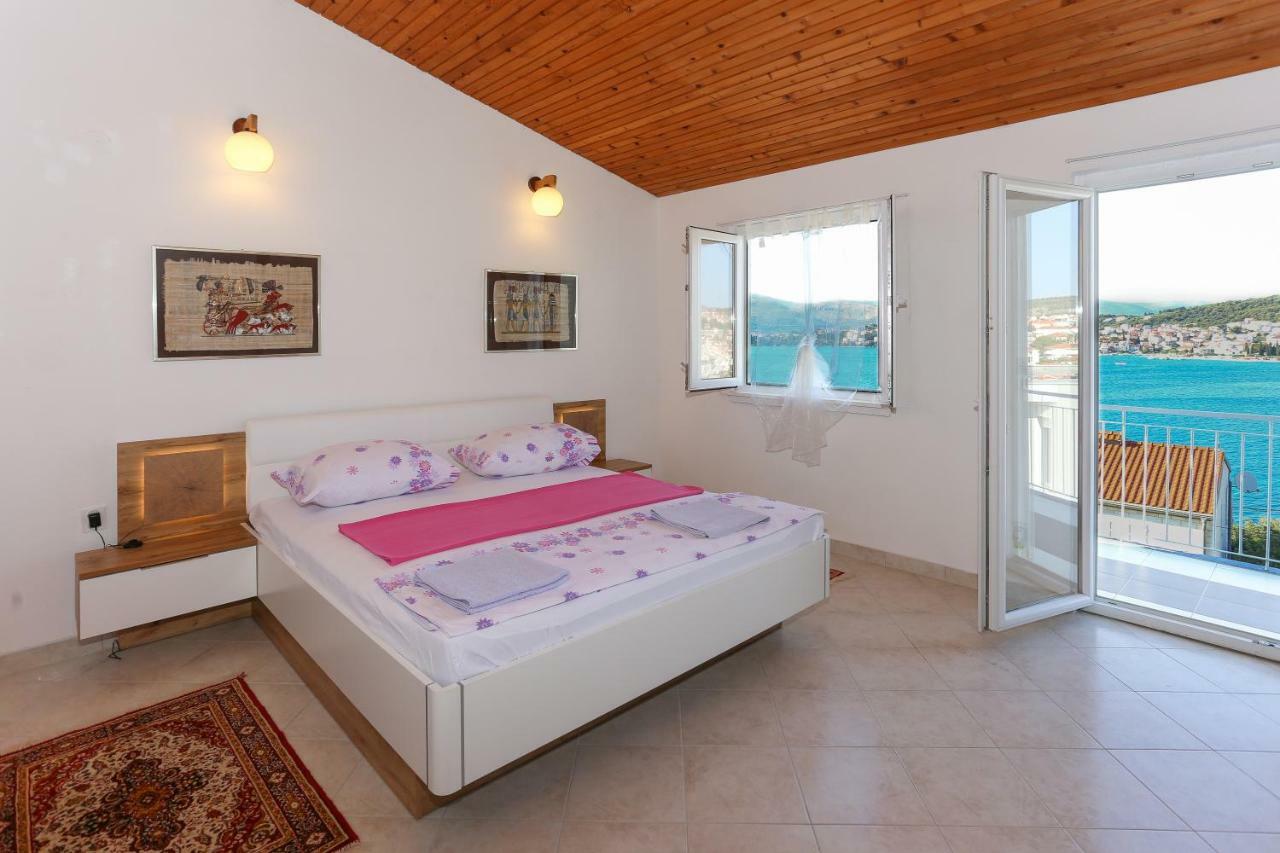 Villa Uno Trogir Exterior photo