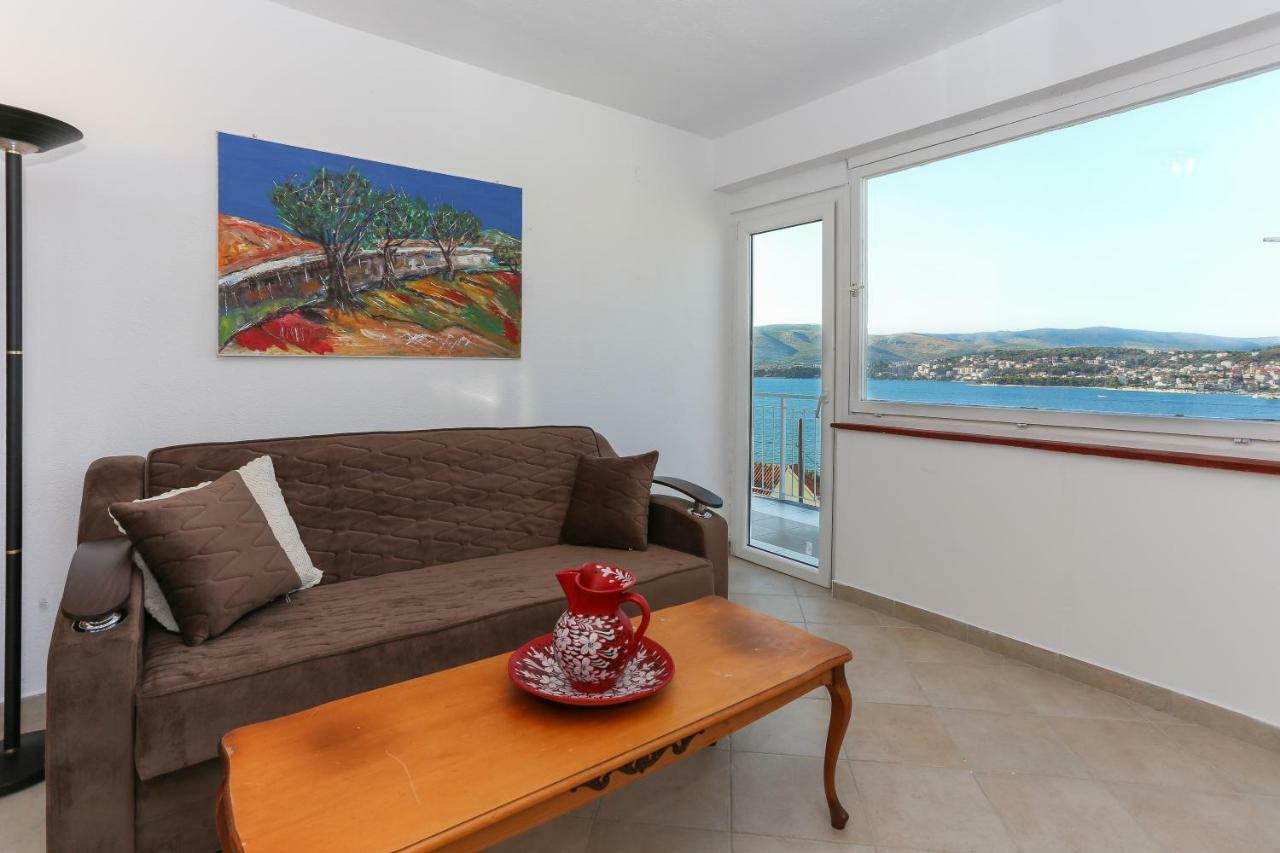Villa Uno Trogir Exterior photo